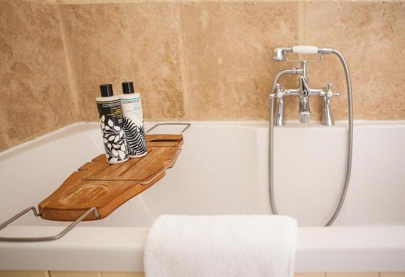 غرفة قياسية, La Fosse At Cranborne