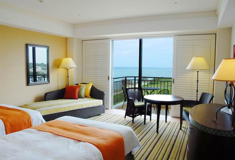 חדר סופריור, Nikko Alivila