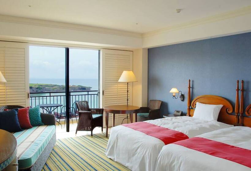 חדר סופריור, Nikko Alivila