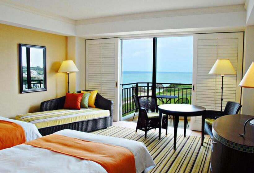 חדר סופריור, Nikko Alivila