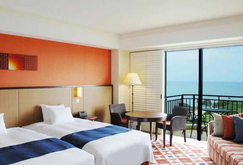 חדר פרמיום, Nikko Alivila