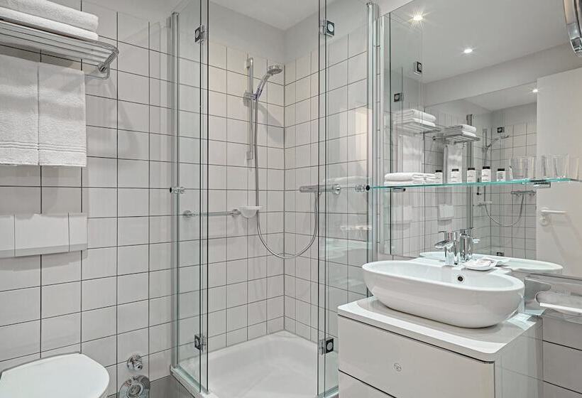 行政房间, Sheraton Hannover Pelikan