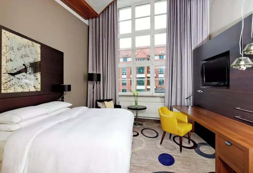 اتاق کلاب, Sheraton Hannover Pelikan