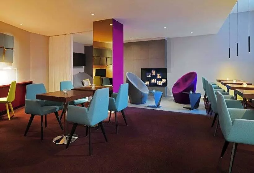 اتاق کلاب, Sheraton Hannover Pelikan