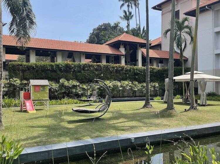 اتاق لوکس خانوادگی, Sofitel Singapore Sentosa Resort & Spa