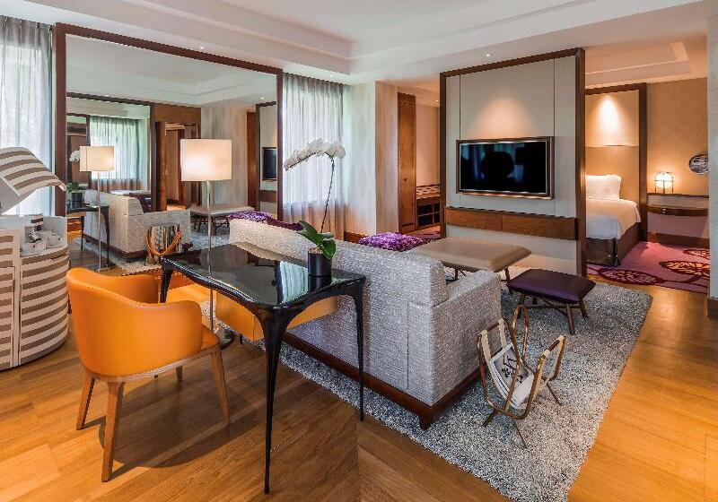 سوئیت جونیور با تخت بزرگ, Sofitel Singapore Sentosa Resort & Spa