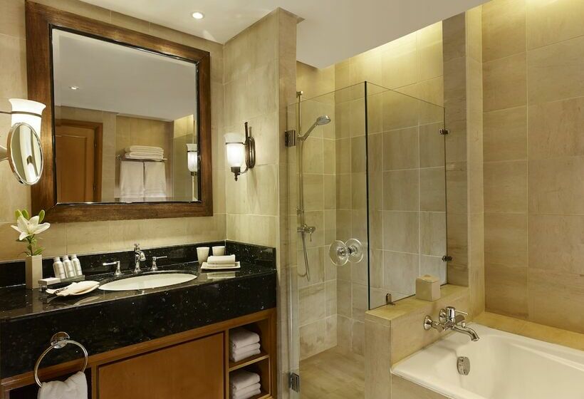 اتاق لوکس با چشمانداز دریا, The Residence Tunis