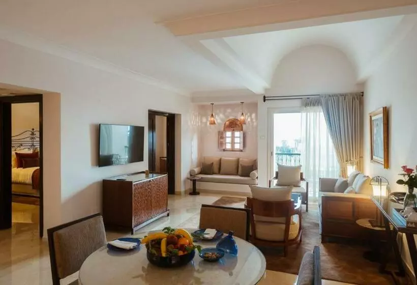 سوییت, The Residence Tunis