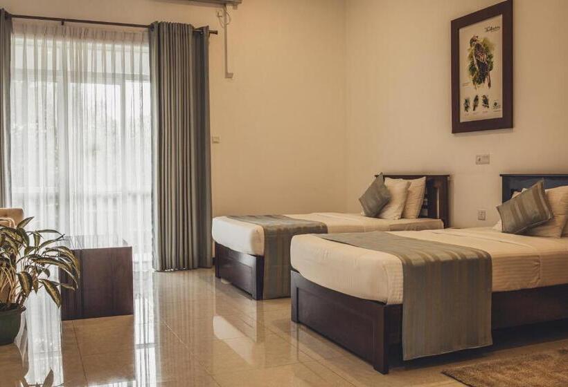 جناح, Tree Of Life Nature Resort