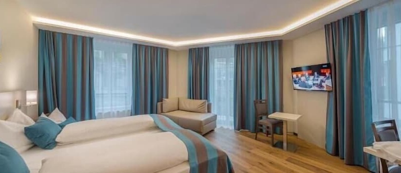 اتاق خانوادگی, Trip Inn Zurich