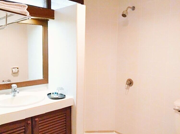 غرفة ديلوكس مطلّة علي الحديقة, Sutra Beach Resort