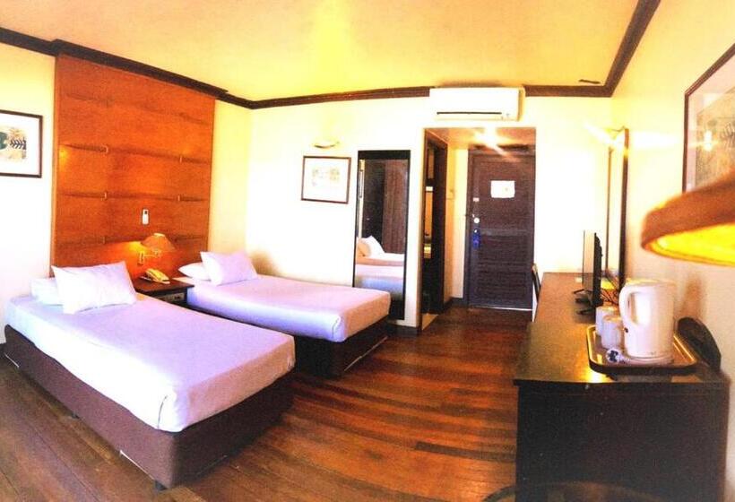 غرفة ديلوكس مطلّة علي البحر, Sutra Beach Resort