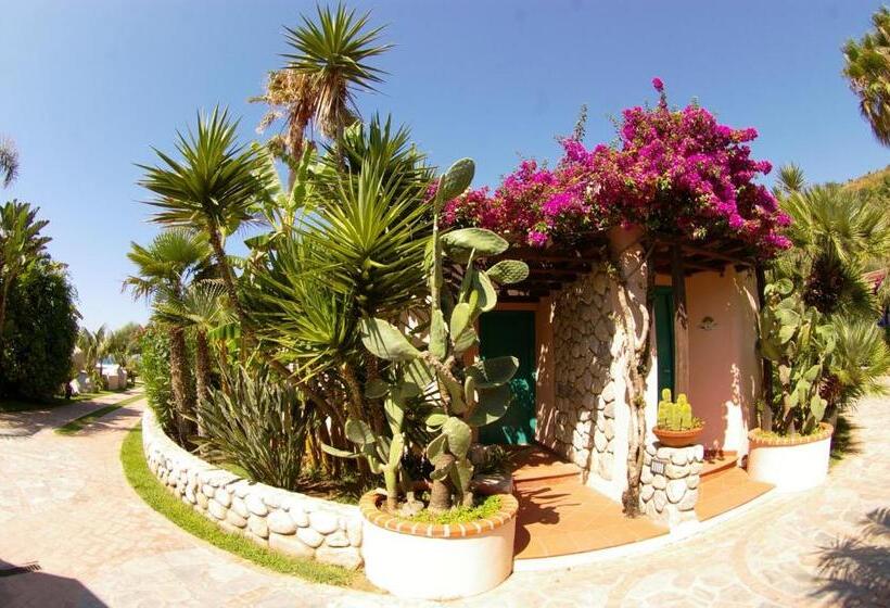 Четырехместный Номер Стандарт, Villaggio Cala Di Volpe