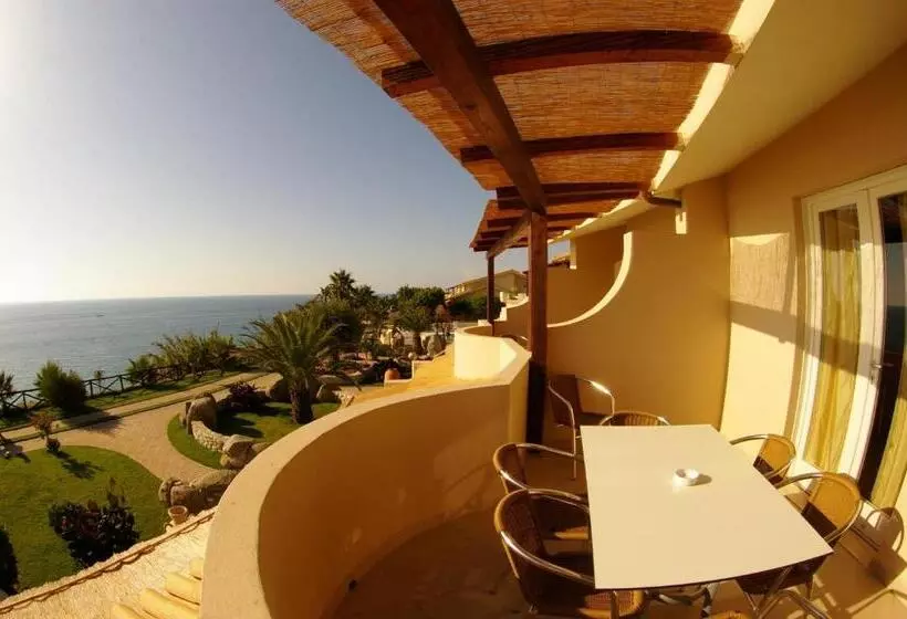 Superior-huoneisto 2 Makuuhuonetta, Villaggio Cala Di Volpe