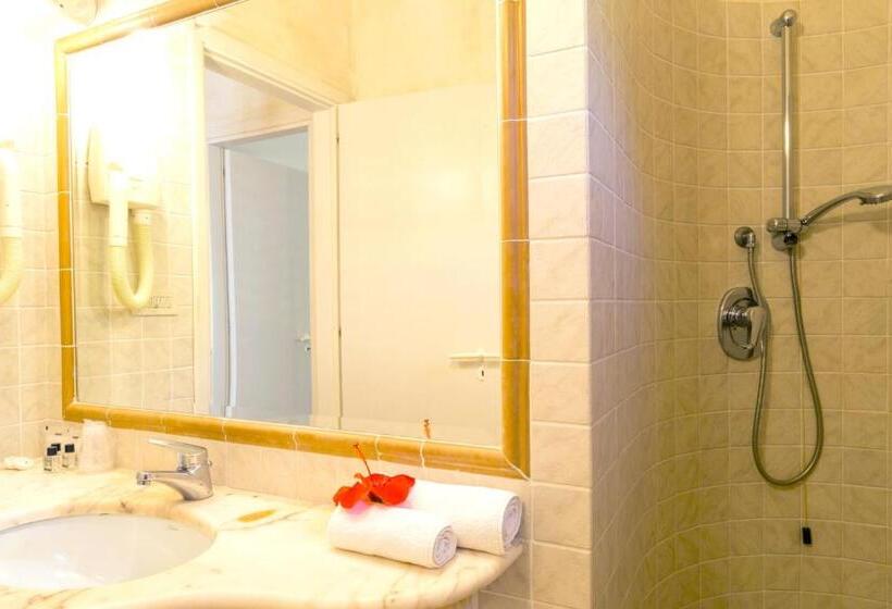Апартаменты 1 Спальня Вид на Море, Villaggio Cala Di Volpe