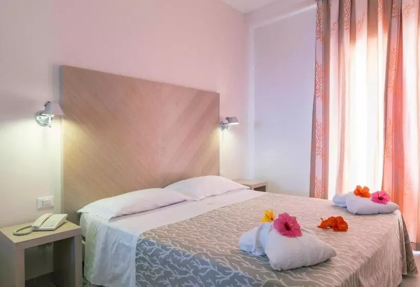 Huoneisto 1 Makuuhuone Merinäkymä, Villaggio Cala Di Volpe