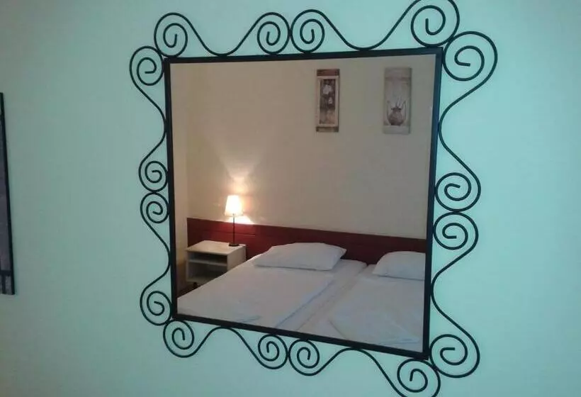 スタンダードシングルルーム, Bed Breakfast Hotel Budapest