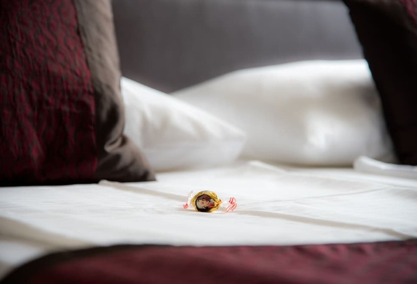 اتاق استاندارد یک نفره, Club Hotel Cortina