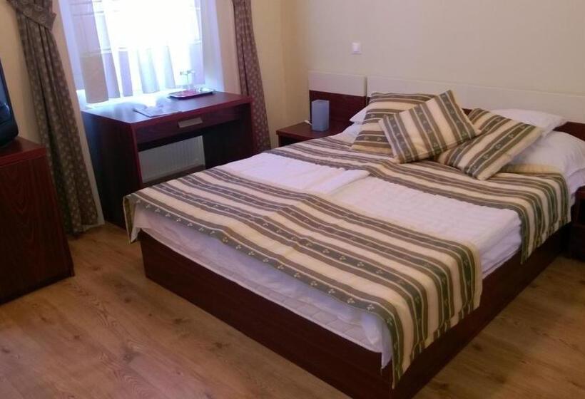 חדר סטנדרט מותאם לאדם עם מוגבלויות, Blaha Lujza