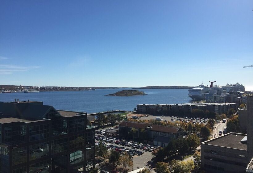 景色の見えるスイートルーム, The Hollis Halifax A Doubletree Suites By Hilton