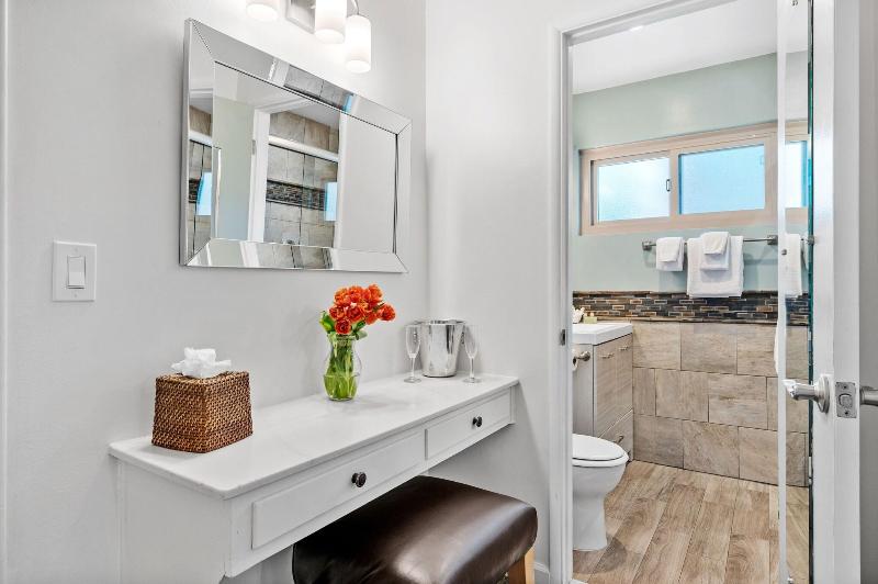 غرفة قياسية سرير كينج, Inn By The Harbor