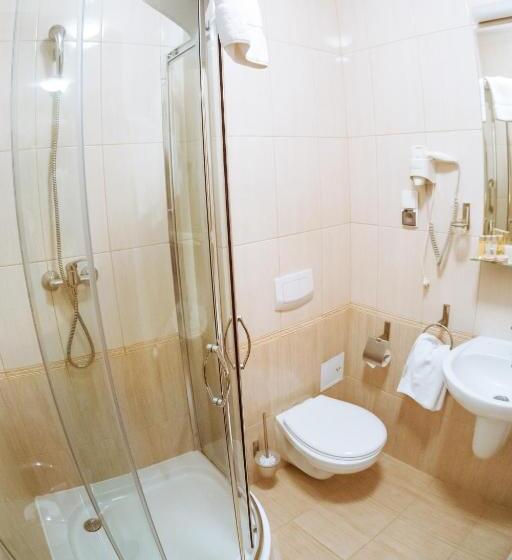 Номер Superior, Logos