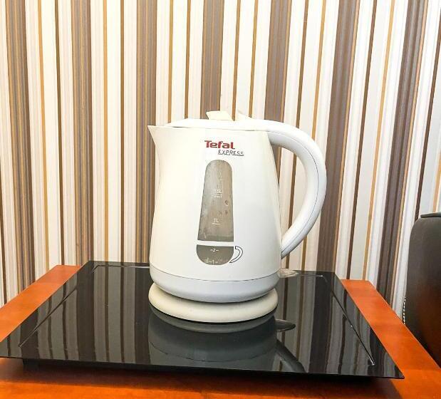 חדר סופריור, Logos