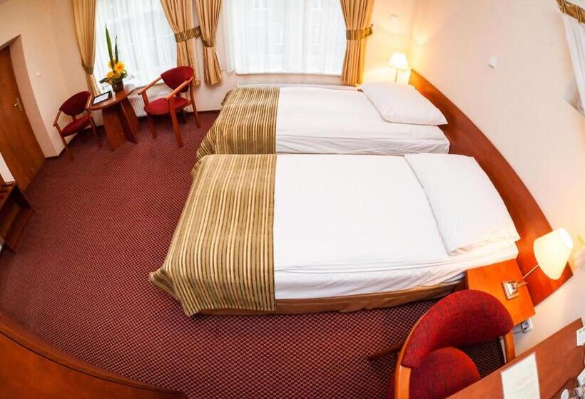 חדר סטנדרט, Logos