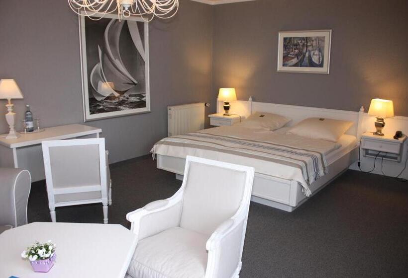 غرفة كومفورت, Maria