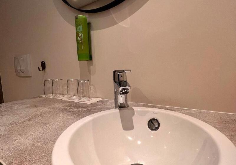 غرفة كلوب, Sheraton Grand Warsaw