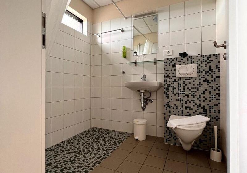 غرفة كلوب, Sheraton Grand Warsaw