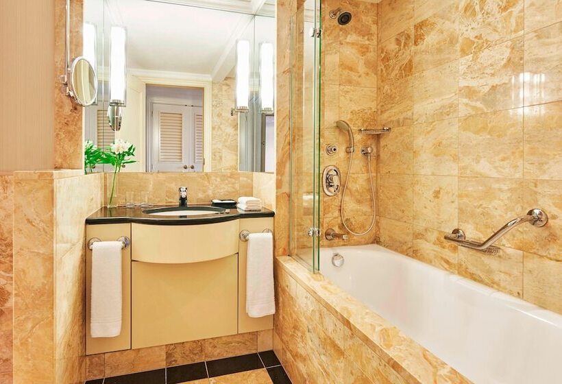 سوییت لوکس, Sheraton Grand Warsaw