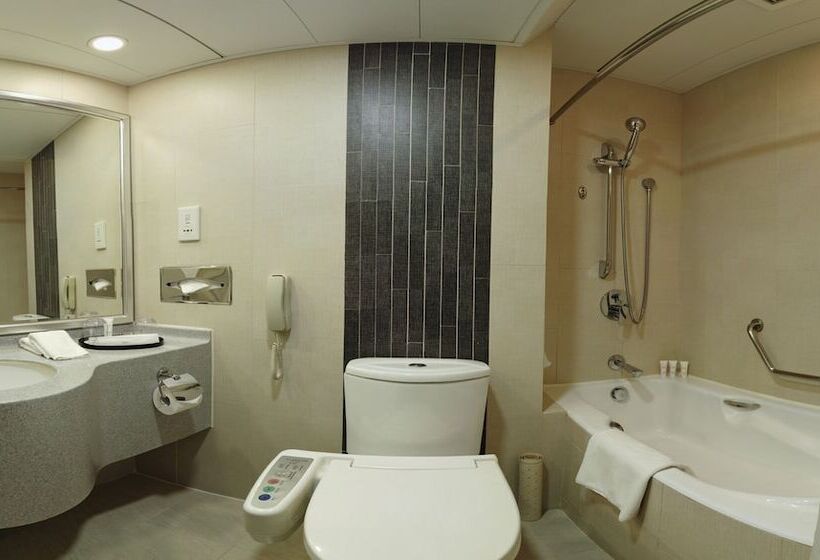 اتاق سوپریور, South Pacific