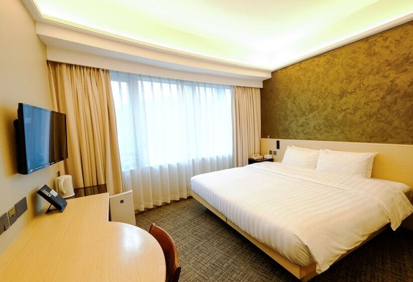 اتاق پرمیوم, South Pacific