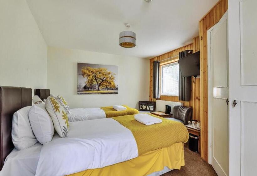 غرفة قياسية سرير كينج, The White House Guest House