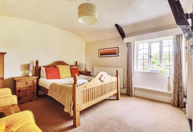 غرفة عائلية, The White House Guest House