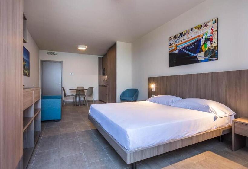 标准间内部标间, Le Torri Del Garda Familyspa Resort