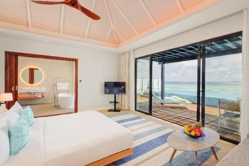 ویلای یک اتاق خوابه با استخر شنا, Vakarufalhi Island Resort & Spa