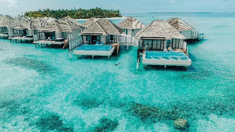 ویلای یک اتاق خوابه با استخر شنا, Vakarufalhi Island Resort & Spa