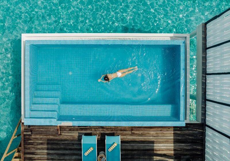 ویلای یک اتاق خوابه با استخر شنا, Vakarufalhi Island Resort & Spa