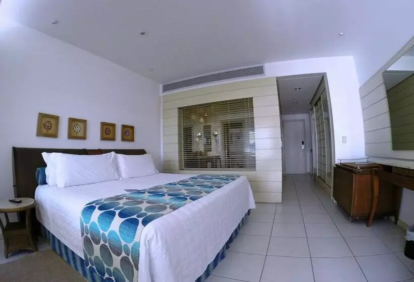 سوییت جونیور, Costao Do Santinho Resort All Inclusive