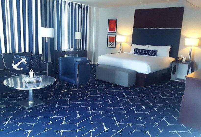 Полулюкс Вид на Бассейн, Albion