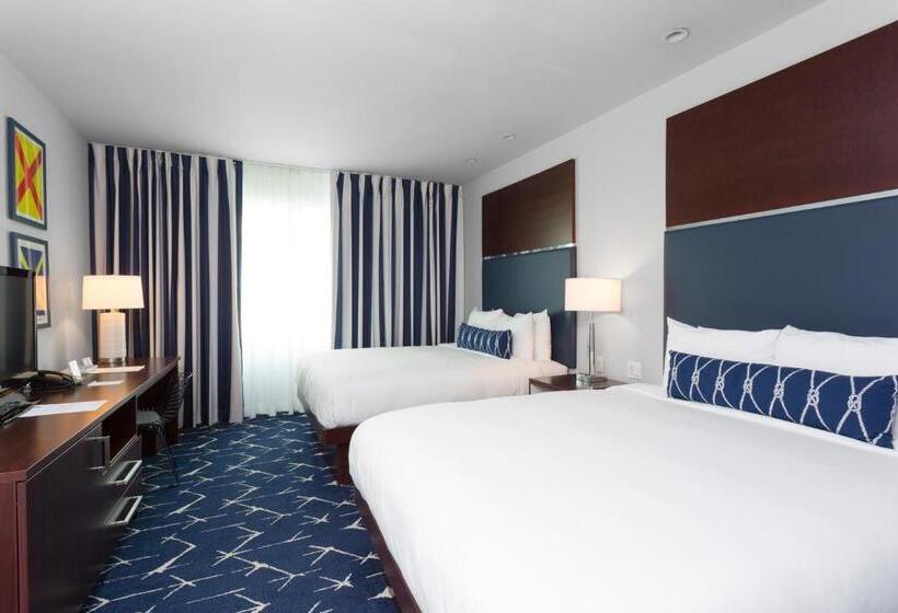 Номер Deluxe, Albion