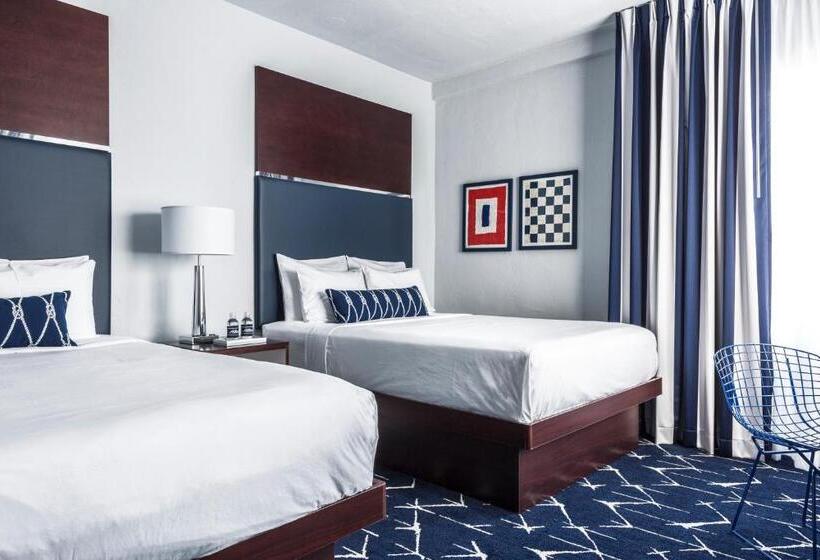 Номер Deluxe, Albion