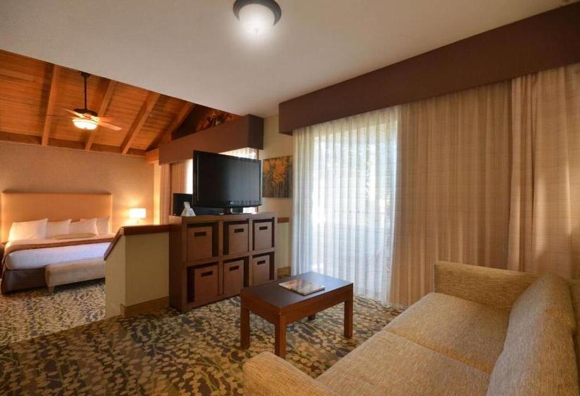 스위트 킹사이즈 침대, Best Western The Inn & Suites Pacific Grove