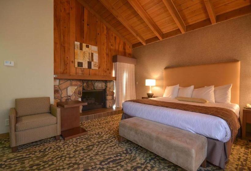 스위트 킹사이즈 침대, Best Western The Inn & Suites Pacific Grove