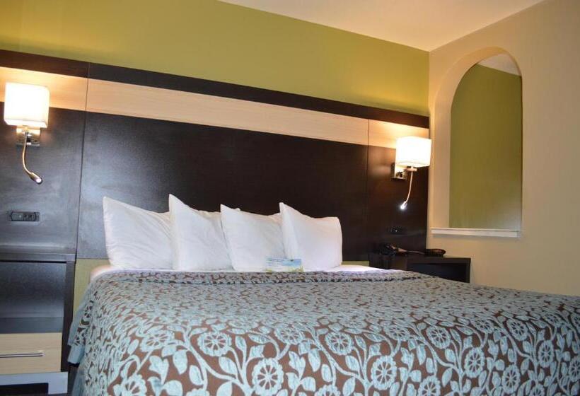 جناح ديلوكس سرير كينج, Days Inn By Wyndham Carlsbad