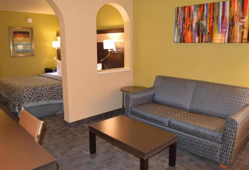 Deluxe Suite King Bed, Days Inn By Wyndham Carlsbad