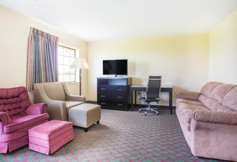 Студия Стандарт, Days Inn By Wyndham Lexington Ne