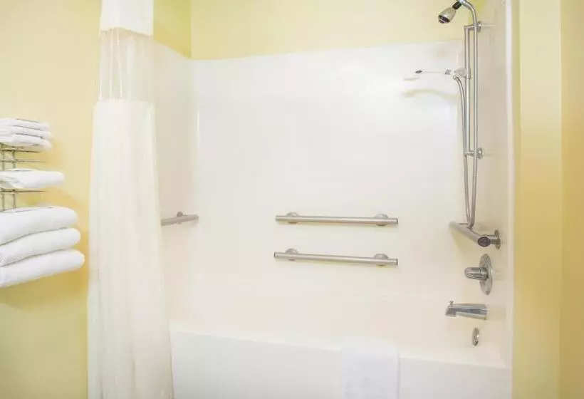 Standard-invahuone, Days Inn By Wyndham Lexington Ne